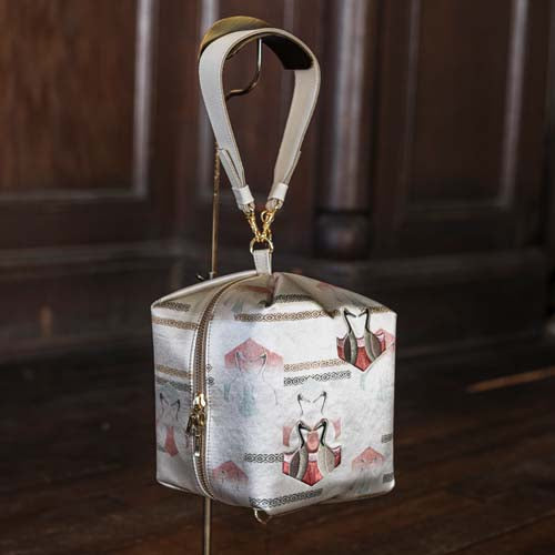 Embroidered Silk Handbag TEMARI - Crane