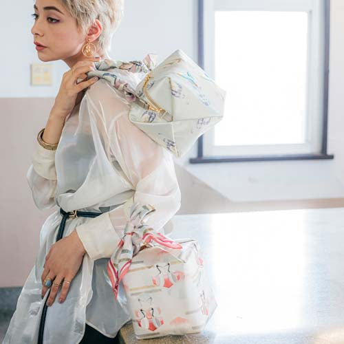 Embroidered Silk Handbag TEMARI - Crane