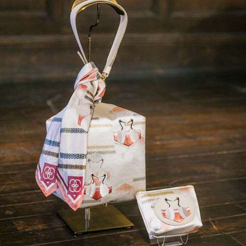 Embroidered Silk Handbag TEMARI - Crane